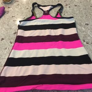 Lululemon tank size 6